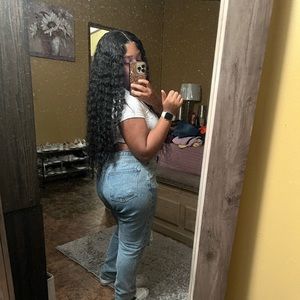 Meet your Posher, Gsoni